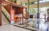 Lobby 7 OYO 91071 Hotel Desa Wisata TMII