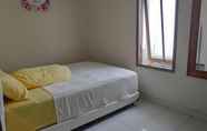 Kamar Tidur 7 Adelia Stay