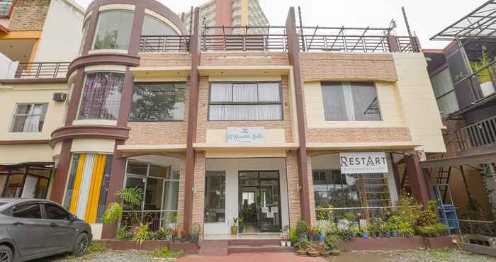 Luar Bangunan El Ronaldo Suites