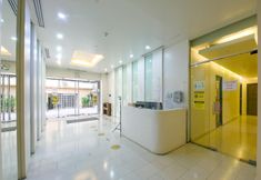 Lobby 7 OYO 769 Poblacion Suites Polaris