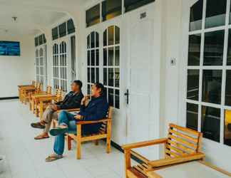 Lobi 2 Hotel Gunung Mas Syariah Dieng