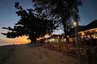 บาร์ คาเฟ่ และเลานจ์ Tiki Beach Koh Phangan