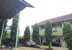 Exterior 6 OYO 90333 Wisma Tenang Jaya Syariah