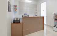 Lobi 6 Capital O Olive Guest House Surabaya