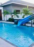 SWIMMING_POOL 