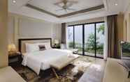 Bedroom 6 Nha Trang Marriott Resort & Spa, Hon Tre Island