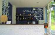 Lobi 3 White @ Sea Resort