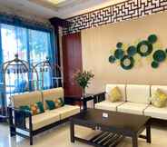 Lobby 2 Amy Dongdo Plaza Hotel