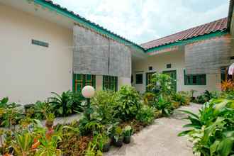 Exterior 4 Ngadiwinatan Alleyway Guest House Jogja