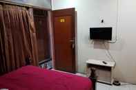 Bedroom Hotel Alifah 1