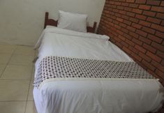 Bedroom 5 Dalem Sudarno Syariah by Ndalem Beong