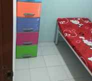 Bedroom 7 Eiffel Residence Tarakan - Female Only