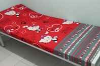 Bedroom Eiffel Residence Tarakan - Female Only