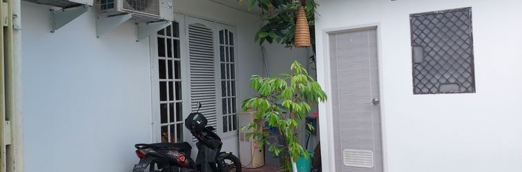 Lobby Eiffel Residence Tarakan - Female Only