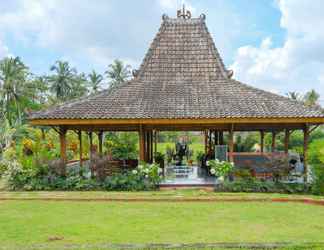 Luar Bangunan 2 Villa Riverside Kalijeruk