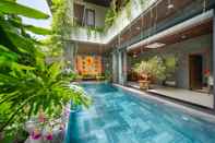 Kolam Renang Tashi Boutique Hotel & Apartment