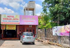 Exterior 2 Hotel Keluarga Mekar Jaya Syariah Near UNS Solo