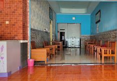 Lobby 7 Hotel Keluarga Mekar Jaya Syariah Near UNS Solo