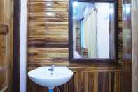 Toilet Kamar Ban Kala Resort And Homestay