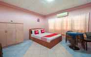 Bedroom 6 Star​ House​