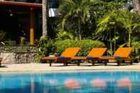 Kolam Renang Safari Beach Hotel