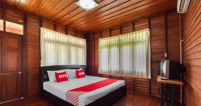 Bedroom Phet Luran Thai Resort Kohchang