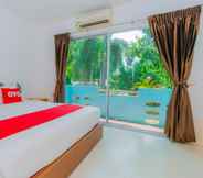 Bedroom 4 OYO 614 Koh Lak Resort