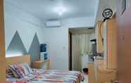 Kamar Tidur 2 Heri Rooms @ Apt Green Lake View
