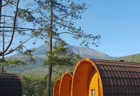 Bangunan The Lawu Park Resort
