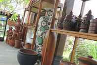 Lobi Balkondes Karanganyar (Pottery Academy)