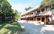 Bangunan 5 RedDoorz Hostel @Megans Paradisio Beach Resort