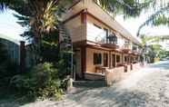 Bangunan 3 RedDoorz Hostel @Megans Paradisio Beach Resort