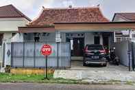 Bangunan OYO 90353 Dewi Guesthouse