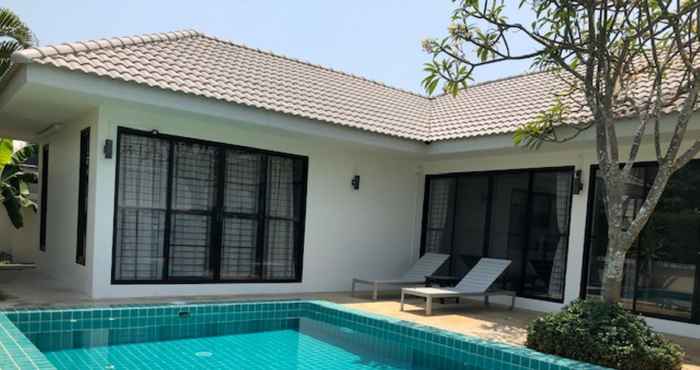 สระว่ายน้ำ Pool Villa 451