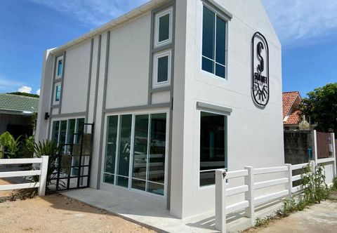 ภายนอกอาคาร Sealoft, Pattaya