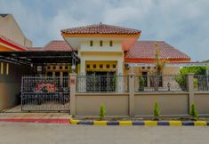 외관 2 OYO 90346 Guest House Citra Pemuda Syariah