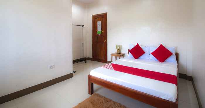 Kamar Tidur OYO 781 Junie Pension House