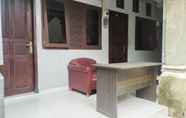 Lobby 6 SPOT ON 90365 Rumah Kost Alor