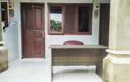 Lobi 5 SPOT ON 90365 Rumah Kost Alor