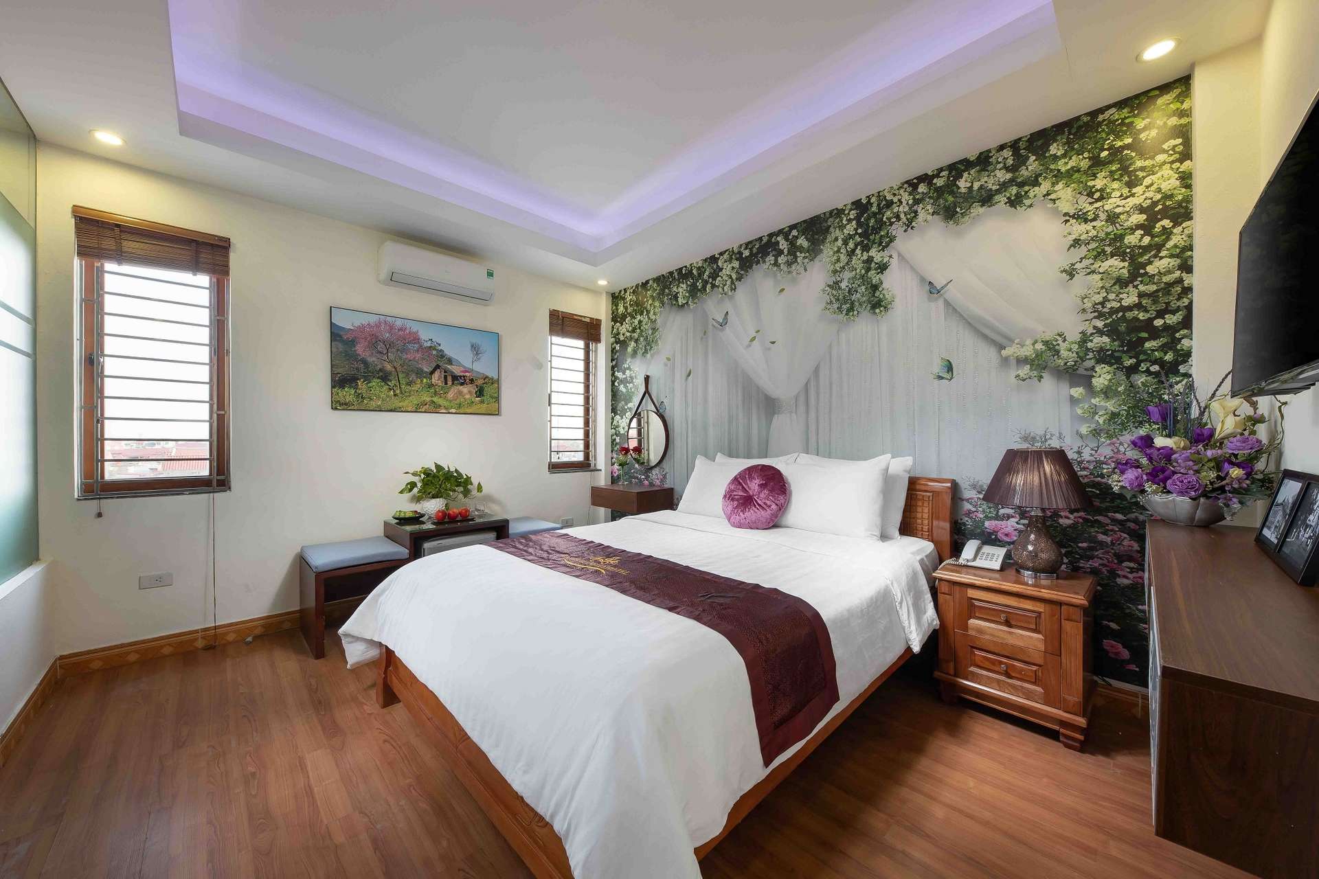 Viet Village Hotel & Travel - Khách sạn gần sân bay Nội Bài