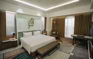 Kamar Tidur 3 Luwansa Hotel and Convention Center Manado