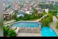 Swimming Pool Apartemen Grand Kamala Lagoon by Fortune88