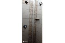 객실 내 욕실 Guest House Pasundan