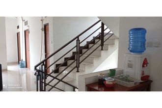 로비 4 Guest House Pasundan