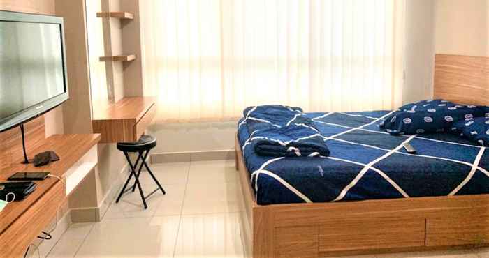 Kamar Tidur Springlake Apartment Summarecon by Veeroom