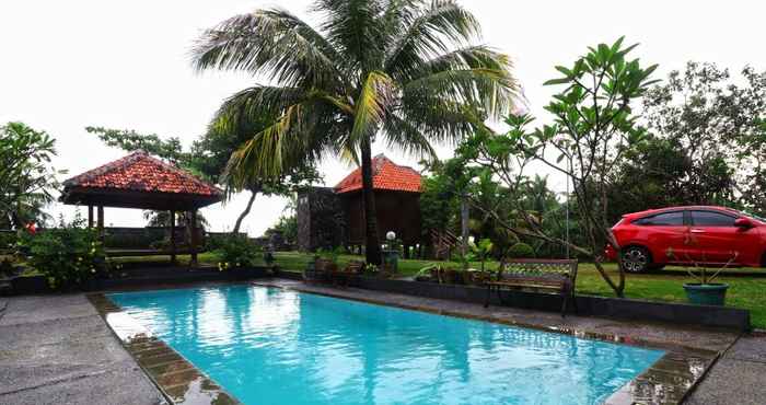 Swimming Pool Negla Beach Villa