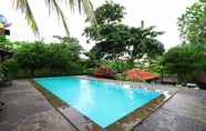 Kolam Renang 4 Negla Beach Villa