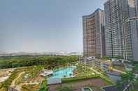 สระว่ายน้ำ Apatel Gold Coast Seaview Apartemen PIK