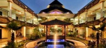 Lobby 2 Hotel Yusro Jombang (Family Hotel) Restaurant & convention