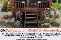 ภายนอกอาคาร Graha Kartini Homestay